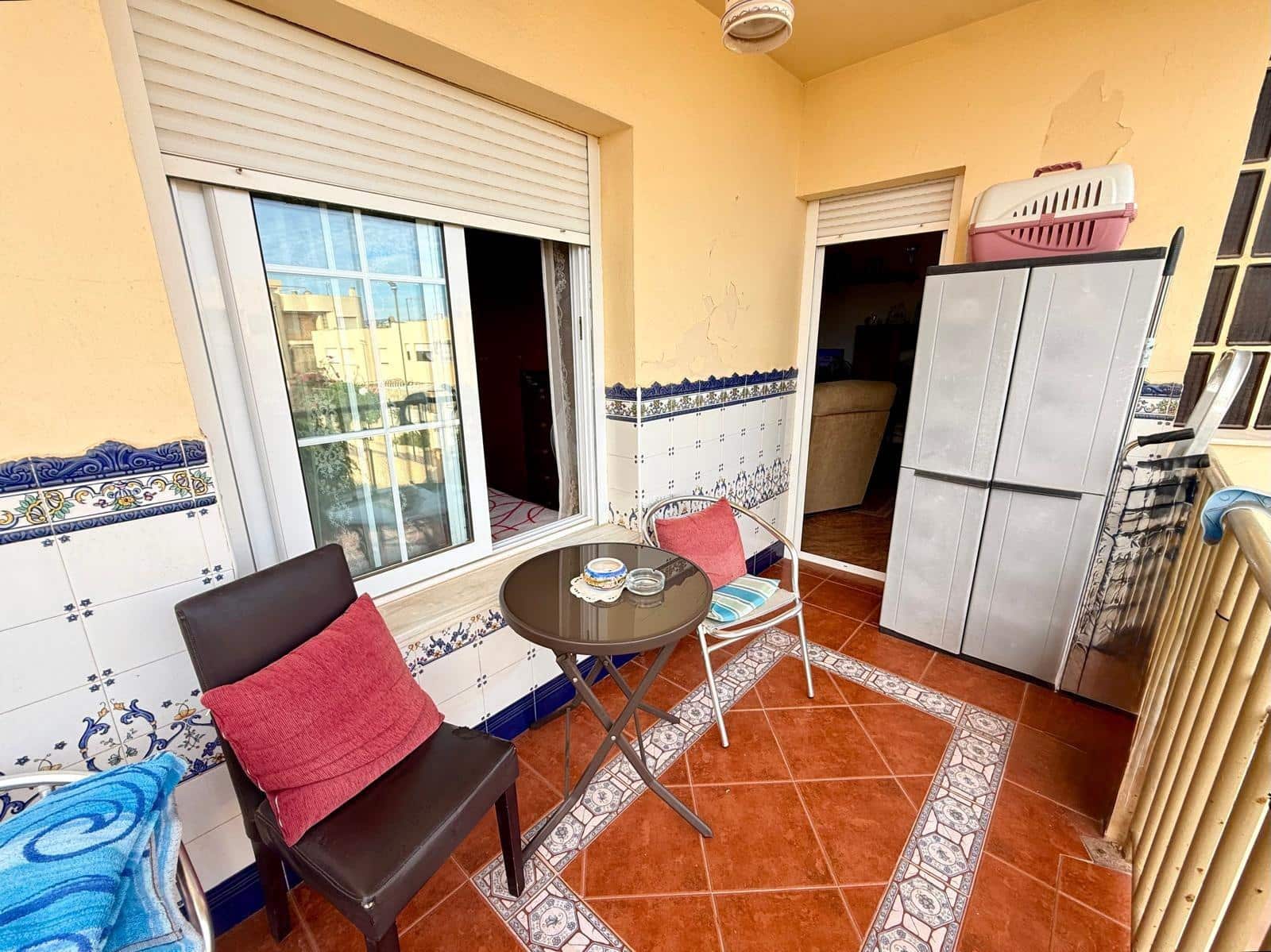 2 sovrum Lägenhet till salu i Almeria stad med pool - 165 000 € (Ref: 9355987)