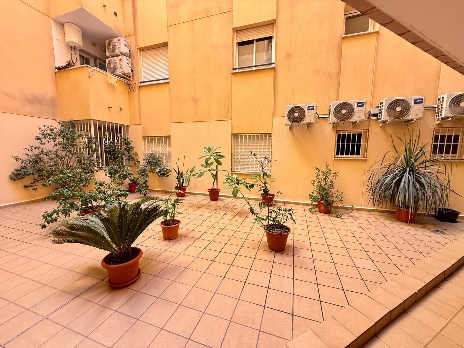 3 bedroom Flat for sale in El Parador de las Hortichuelas - € 160,000 (Ref: 9367376)