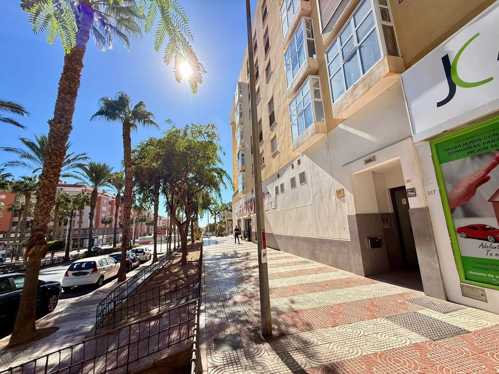 3 bedroom Flat for sale in El Parador de las Hortichuelas - € 160,000 (Ref: 9367376)