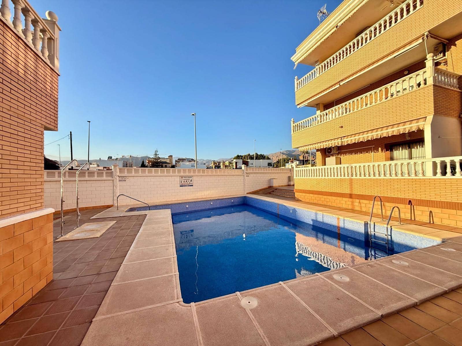 2 bedroom Flat for sale in Aguadulce (Almeria) with pool - € 189,000 (Ref: 9379218)