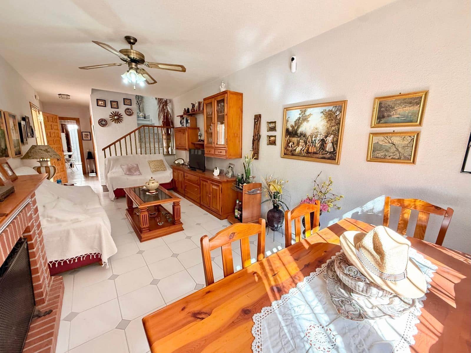 4 makuuhuone Rivitalo myytävänä paikassa Aguadulce (Almeria) mukana 
autotalli - 330 000 € (Ref: 9379219)