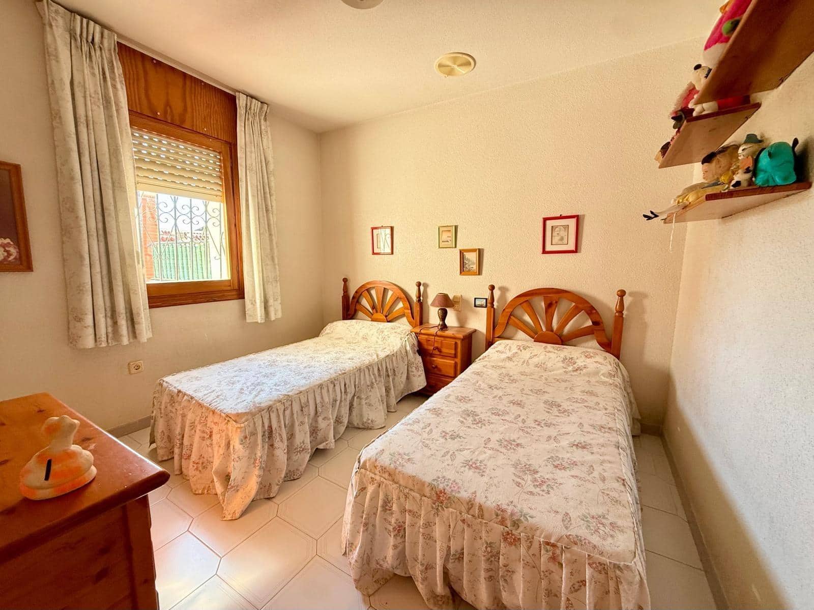 4 makuuhuone Rivitalo myytävänä paikassa Aguadulce (Almeria) mukana 
autotalli - 330 000 € (Ref: 9379219)