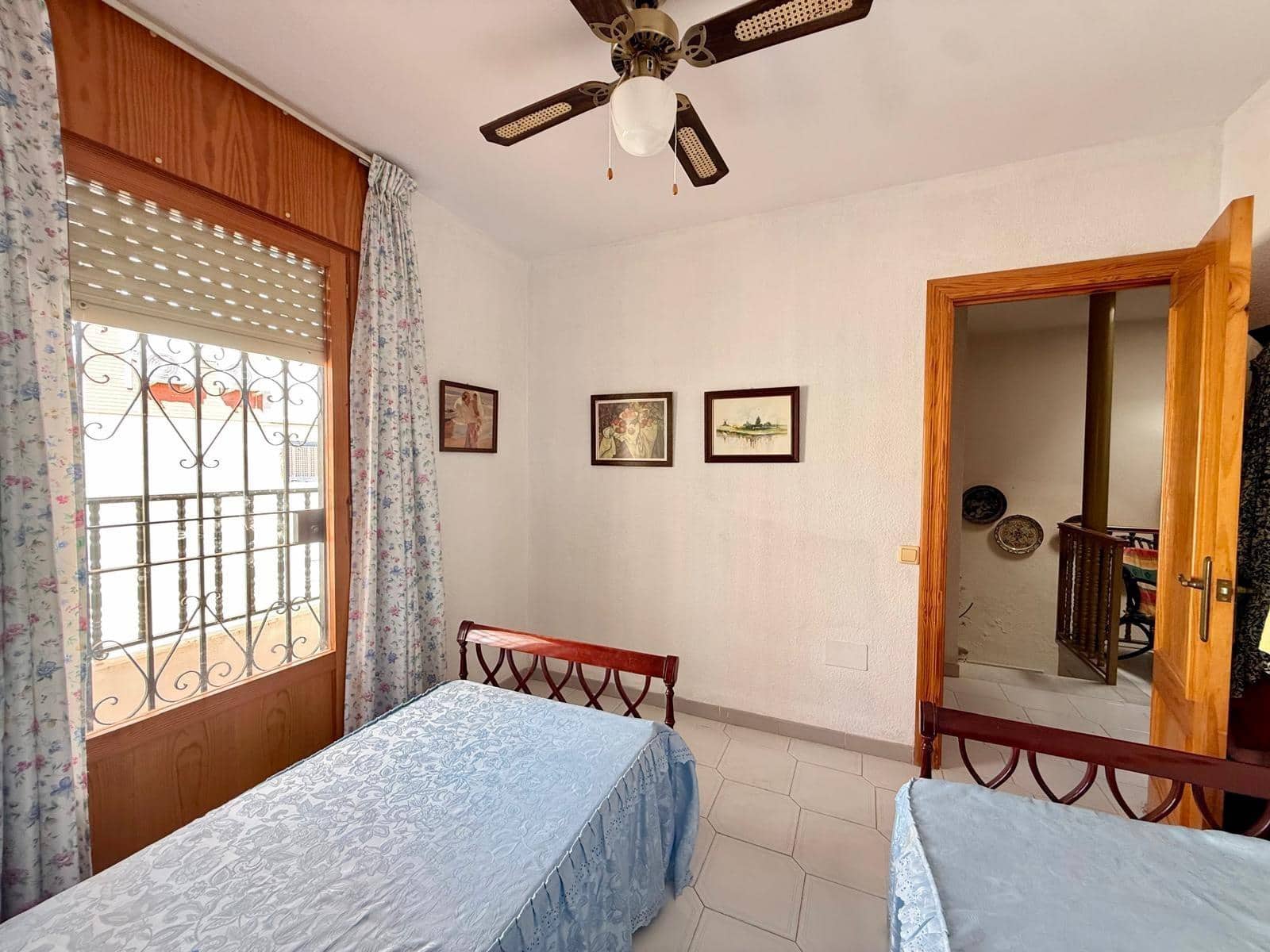 4 makuuhuone Rivitalo myytävänä paikassa Aguadulce (Almeria) mukana 
autotalli - 330 000 € (Ref: 9379219)