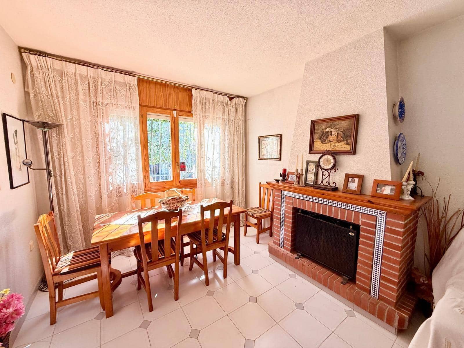 4 sypialnia Dom szeregowy na sprzedaż w Aguadulce (Almeria) z garażem - 325 000 € (Ref: 9379219)