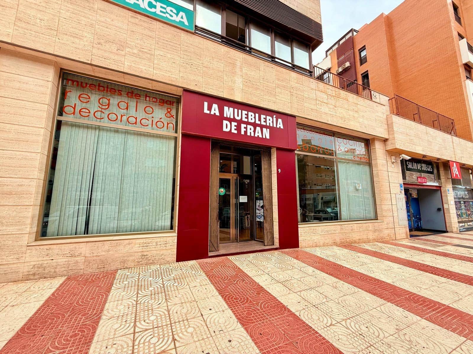 Kommersiell til salgs i El Parador de las Hortichuelas - € 600 000 (Ref: 9398629)