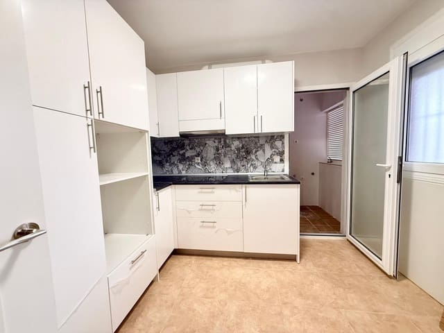 2 chambre Appartement à vendre à Roquetas de Mar - 122 000 € (Ref: 9398630)