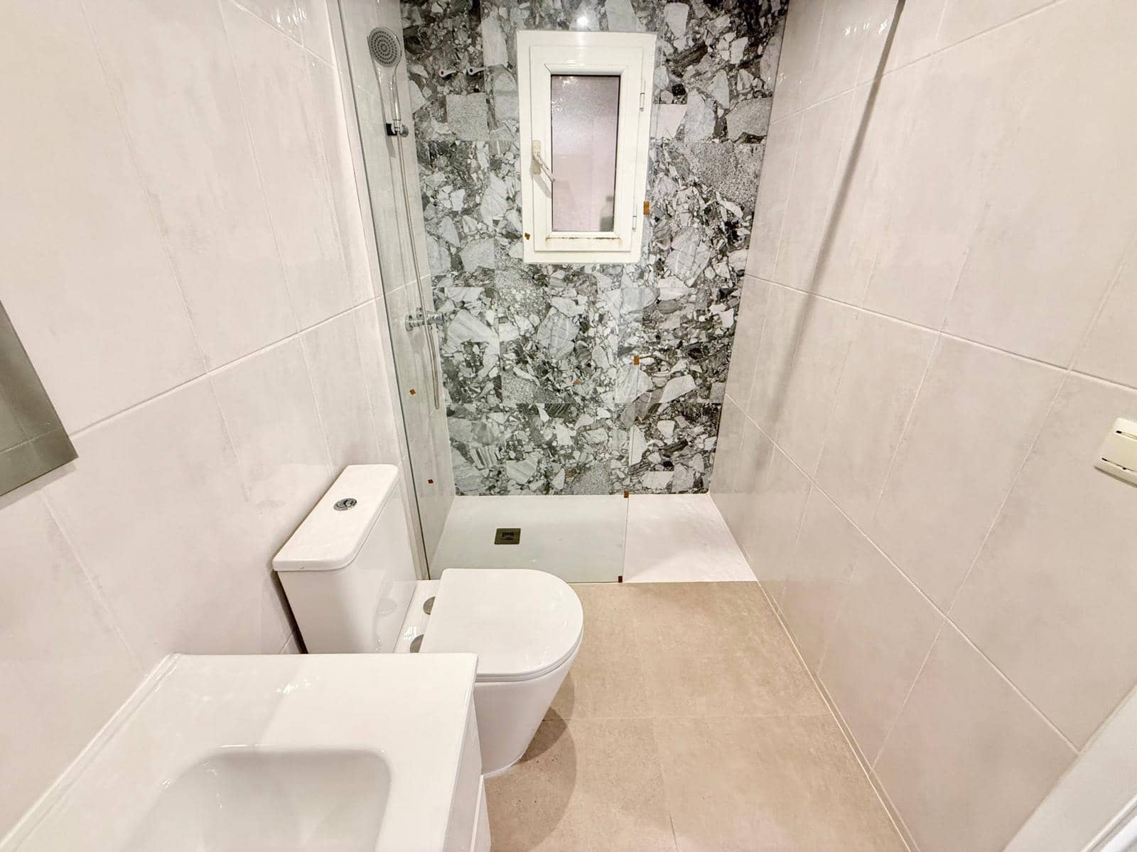 2 chambre Appartement à vendre à Roquetas de Mar - 122 000 € (Ref: 9398630)