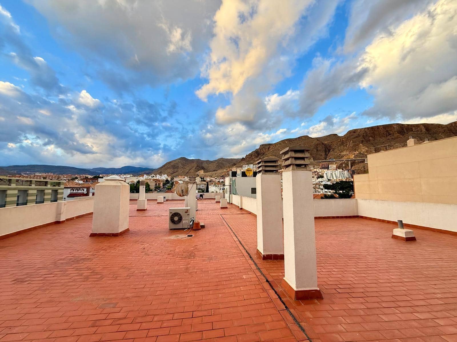 2 bedroom Flat for sale in Aguadulce (Almeria) - € 126,000 (Ref: 9411164)