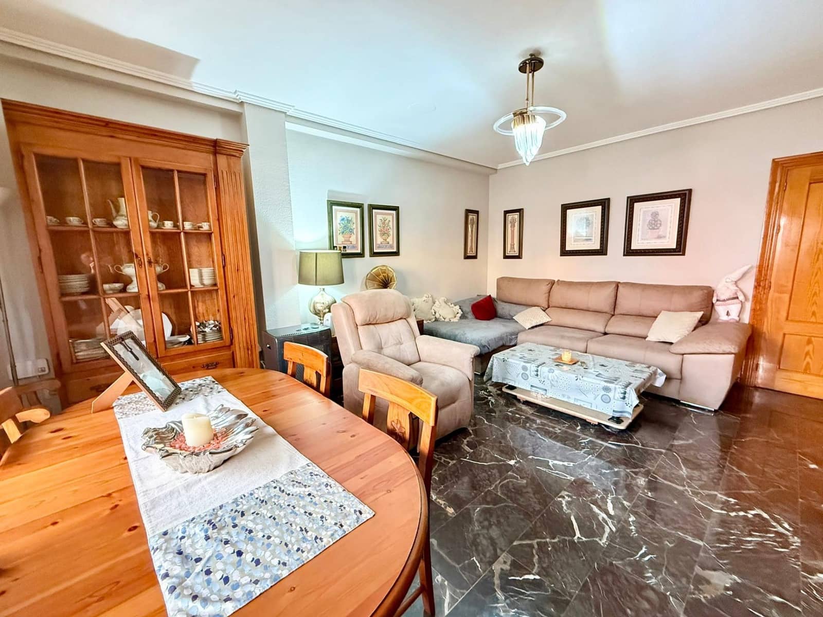 4 quarto Moradia em Banda para venda em Roquetas de Mar com garagem - 335 000 € (Ref: 9417881)