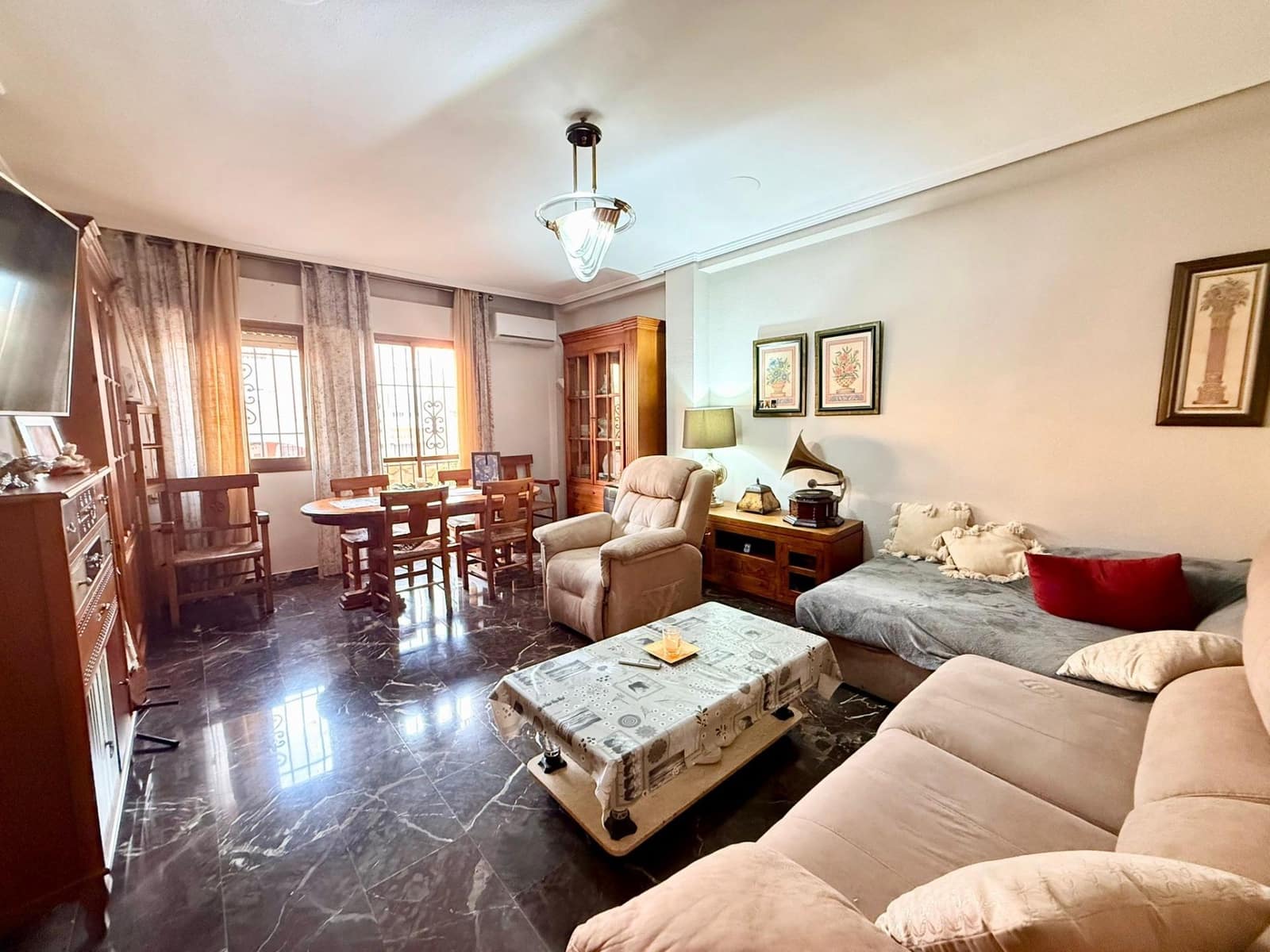 4 quarto Moradia em Banda para venda em Roquetas de Mar com garagem - 335 000 € (Ref: 9417881)