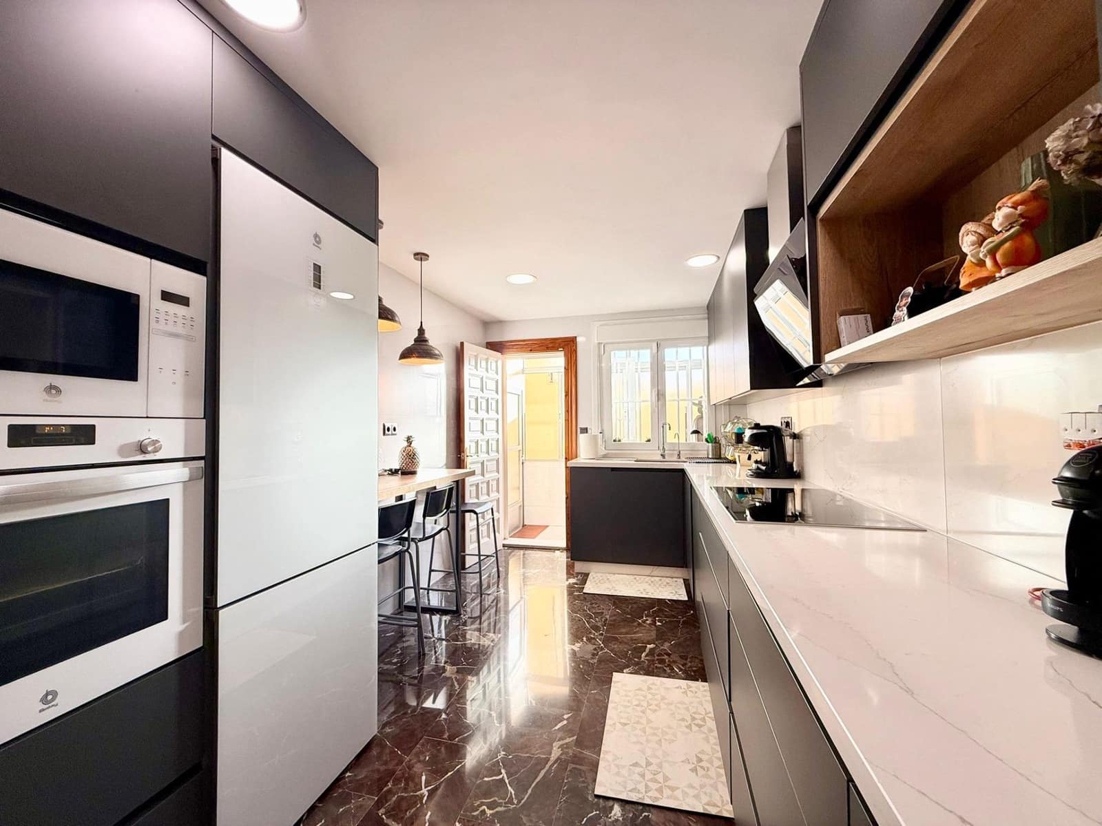 4 quarto Moradia em Banda para venda em Roquetas de Mar com garagem - 335 000 € (Ref: 9417881)