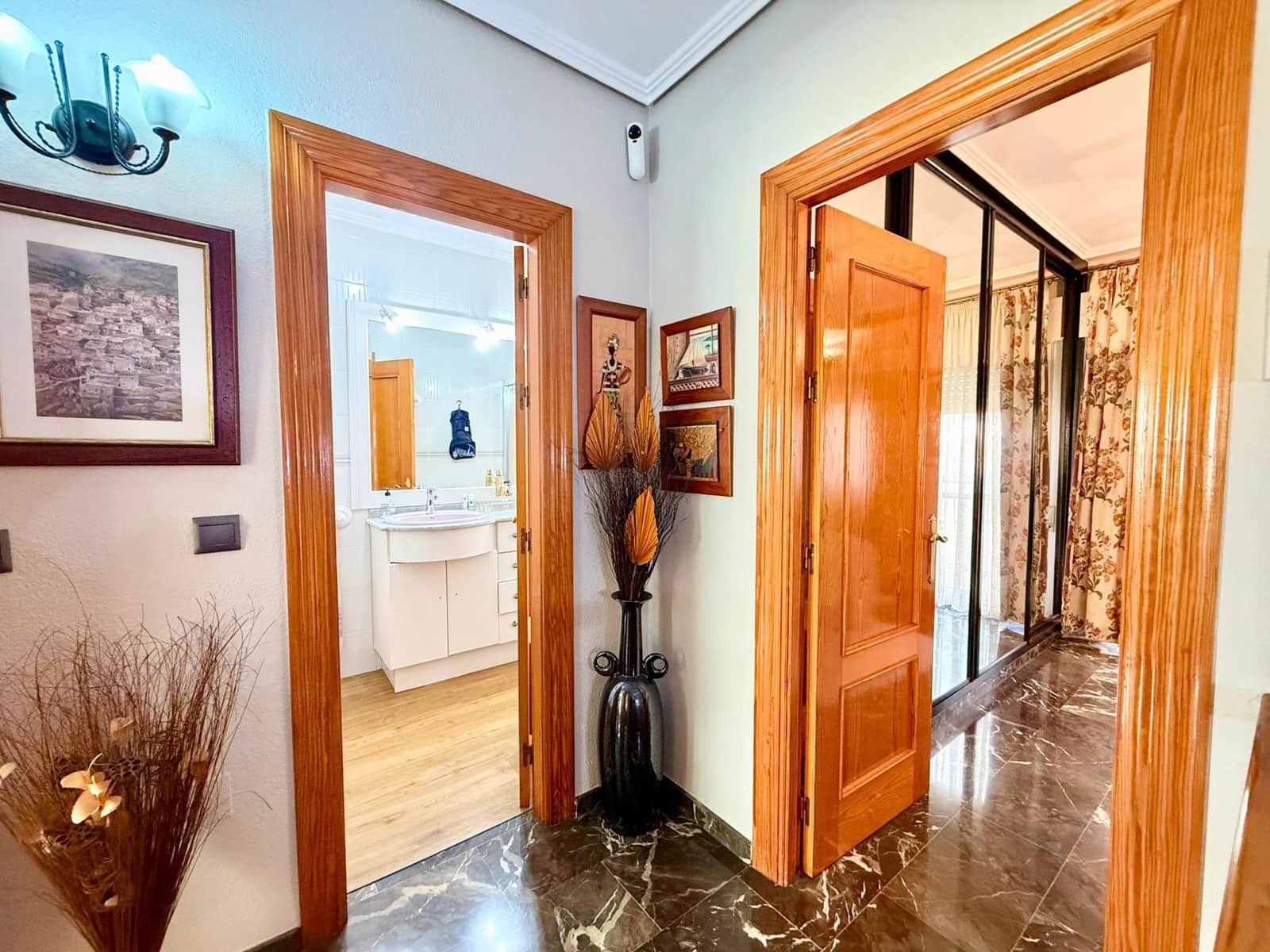 4 quarto Moradia em Banda para venda em Roquetas de Mar com garagem - 335 000 € (Ref: 9417881)