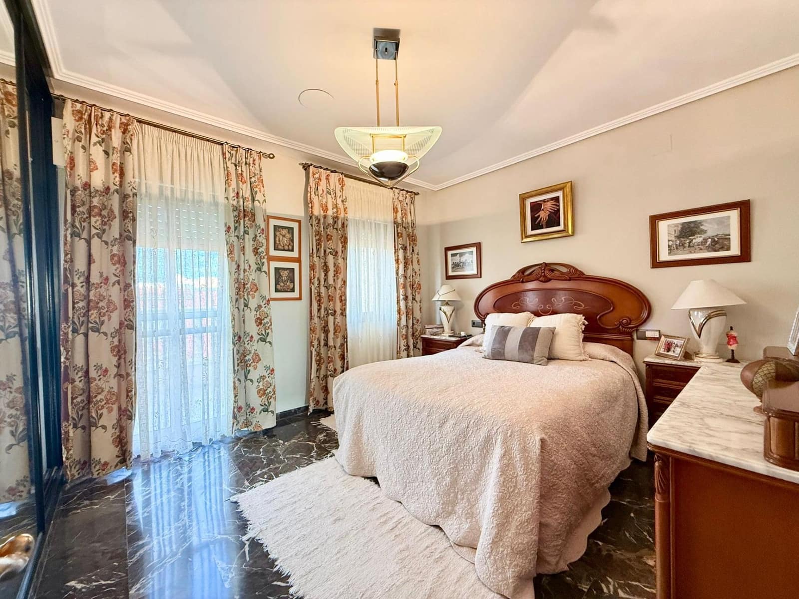 4 quarto Moradia em Banda para venda em Roquetas de Mar com garagem - 335 000 € (Ref: 9417881)