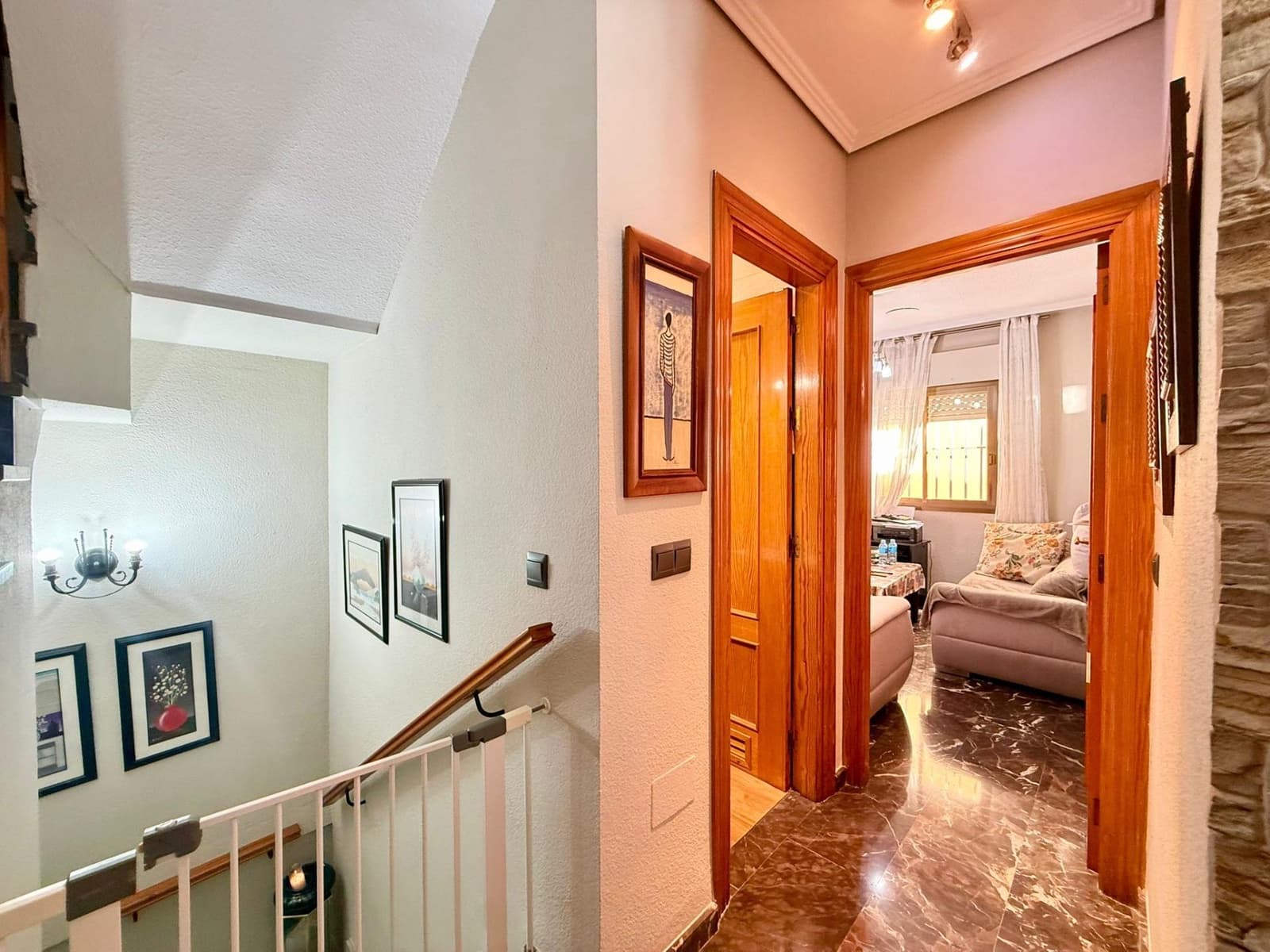 4 quarto Moradia em Banda para venda em Roquetas de Mar com garagem - 335 000 € (Ref: 9417881)