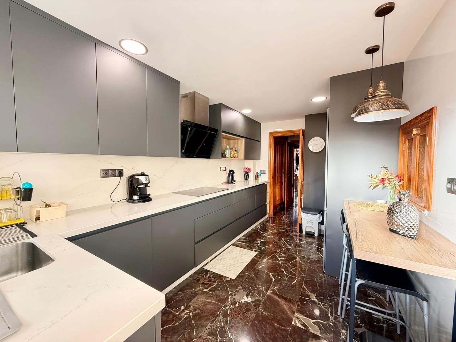 4 quarto Moradia em Banda para venda em Roquetas de Mar com garagem - 335 000 € (Ref: 9417881)