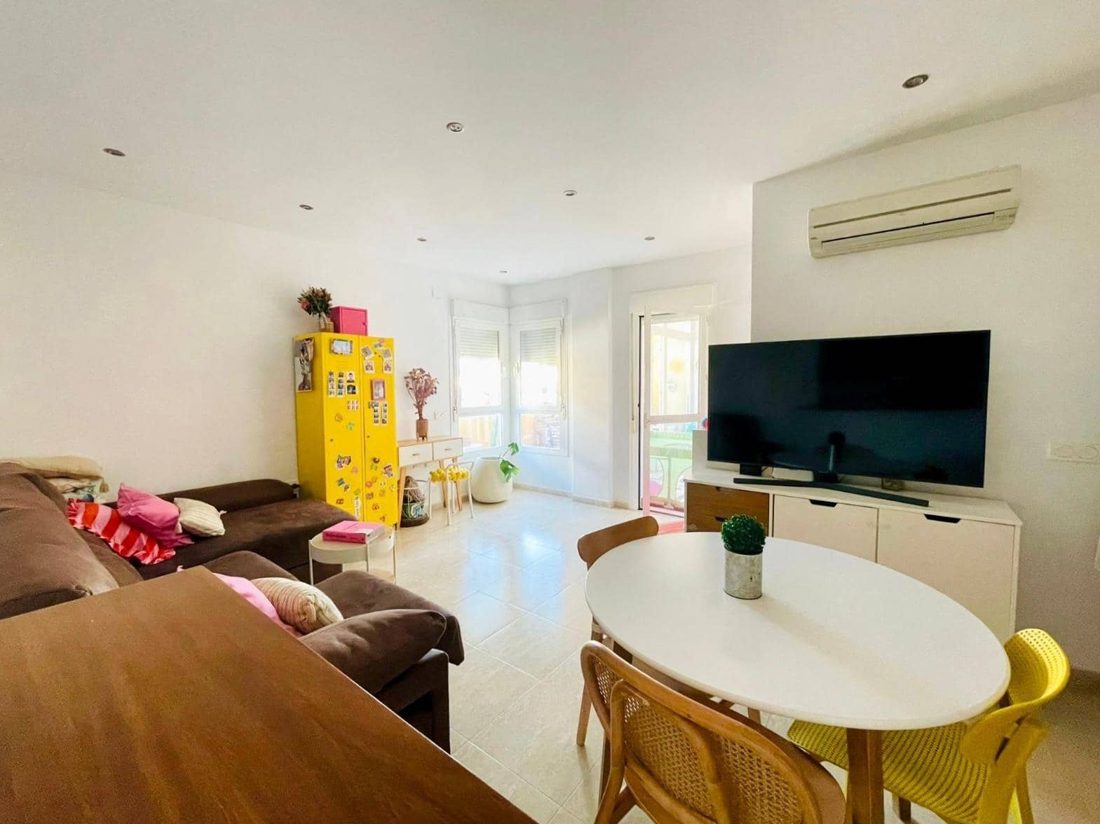 2 soveværelse Lejlighed til salg i Roquetas de Mar med garage - € 165.000 (Ref: 9446503)