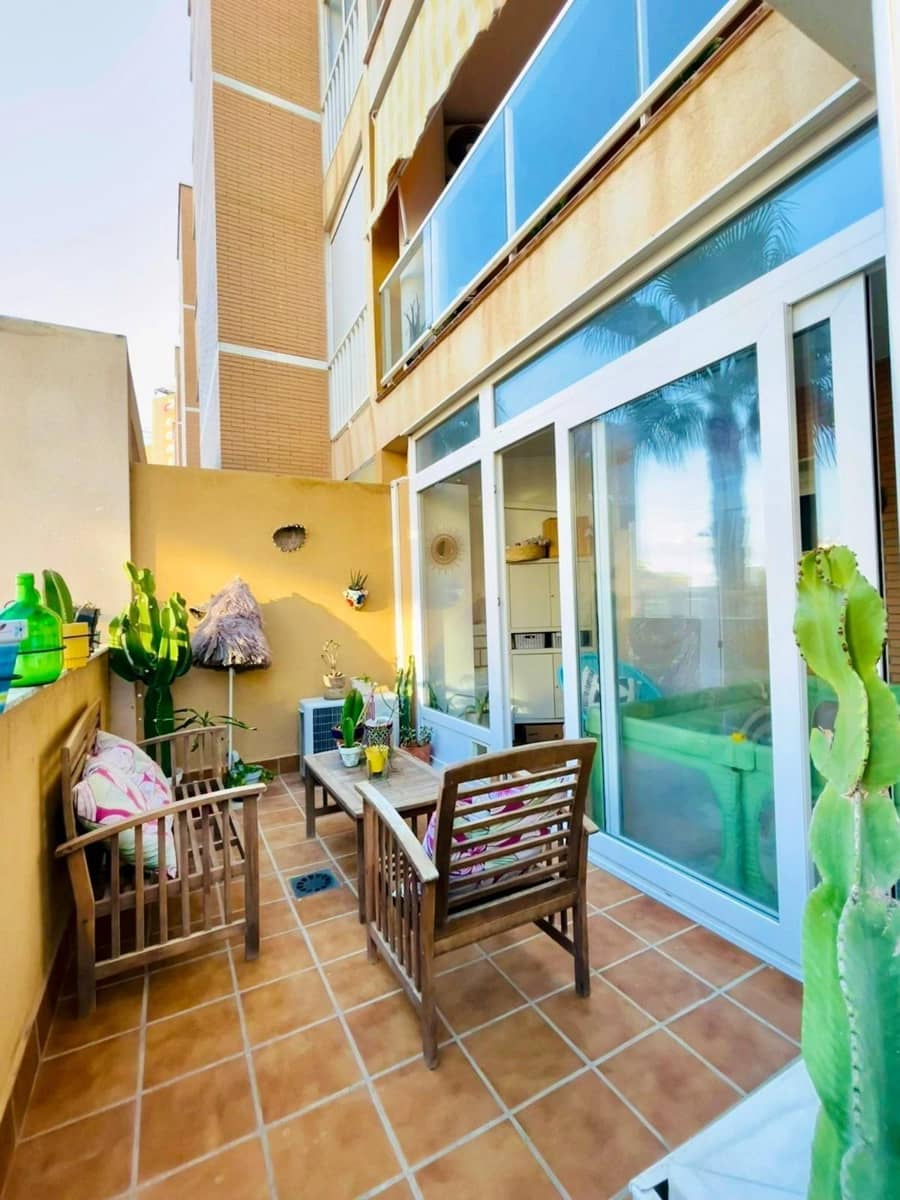 2 soveværelse Lejlighed til salg i Roquetas de Mar med garage - € 165.000 (Ref: 9446503)