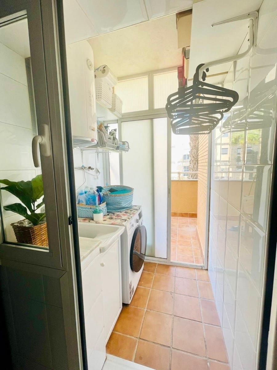 2 soveværelse Lejlighed til salg i Roquetas de Mar med garage - € 165.000 (Ref: 9446503)