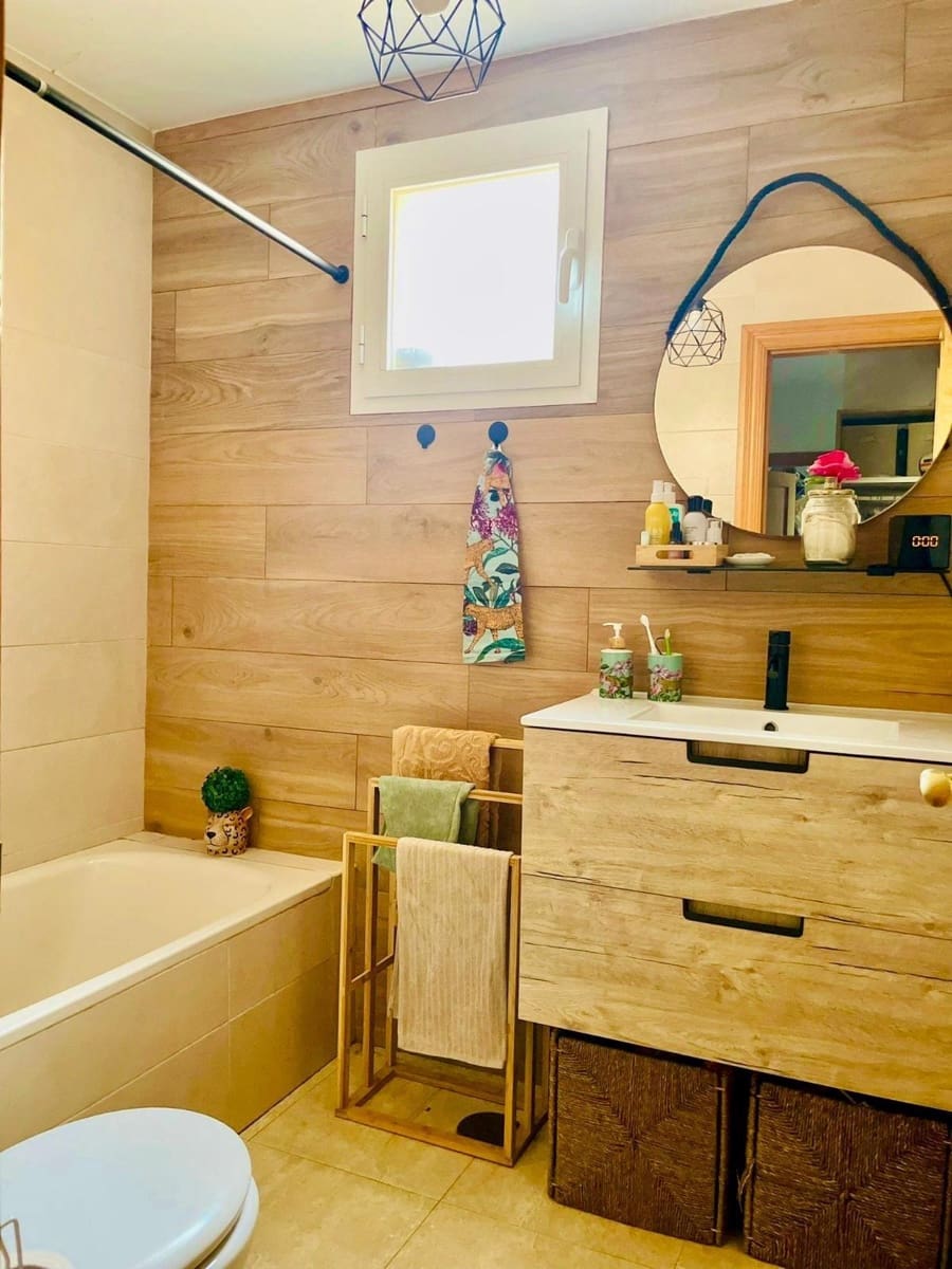 2 soveværelse Lejlighed til salg i Roquetas de Mar med garage - € 165.000 (Ref: 9446503)