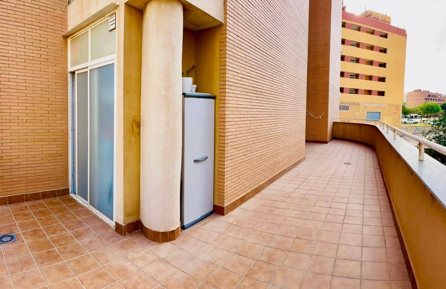 2 soveværelse Lejlighed til salg i Roquetas de Mar med garage - € 165.000 (Ref: 9446503)