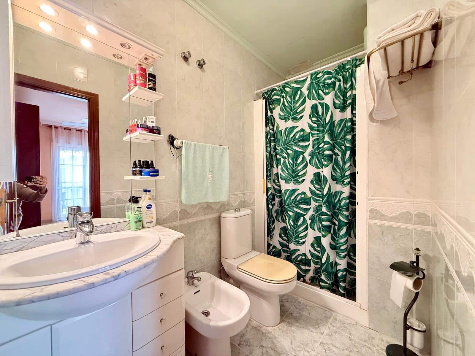 4 bedroom Terraced Villa for sale in Almeria city with garage - € 440,000 (Ref: 9468563)