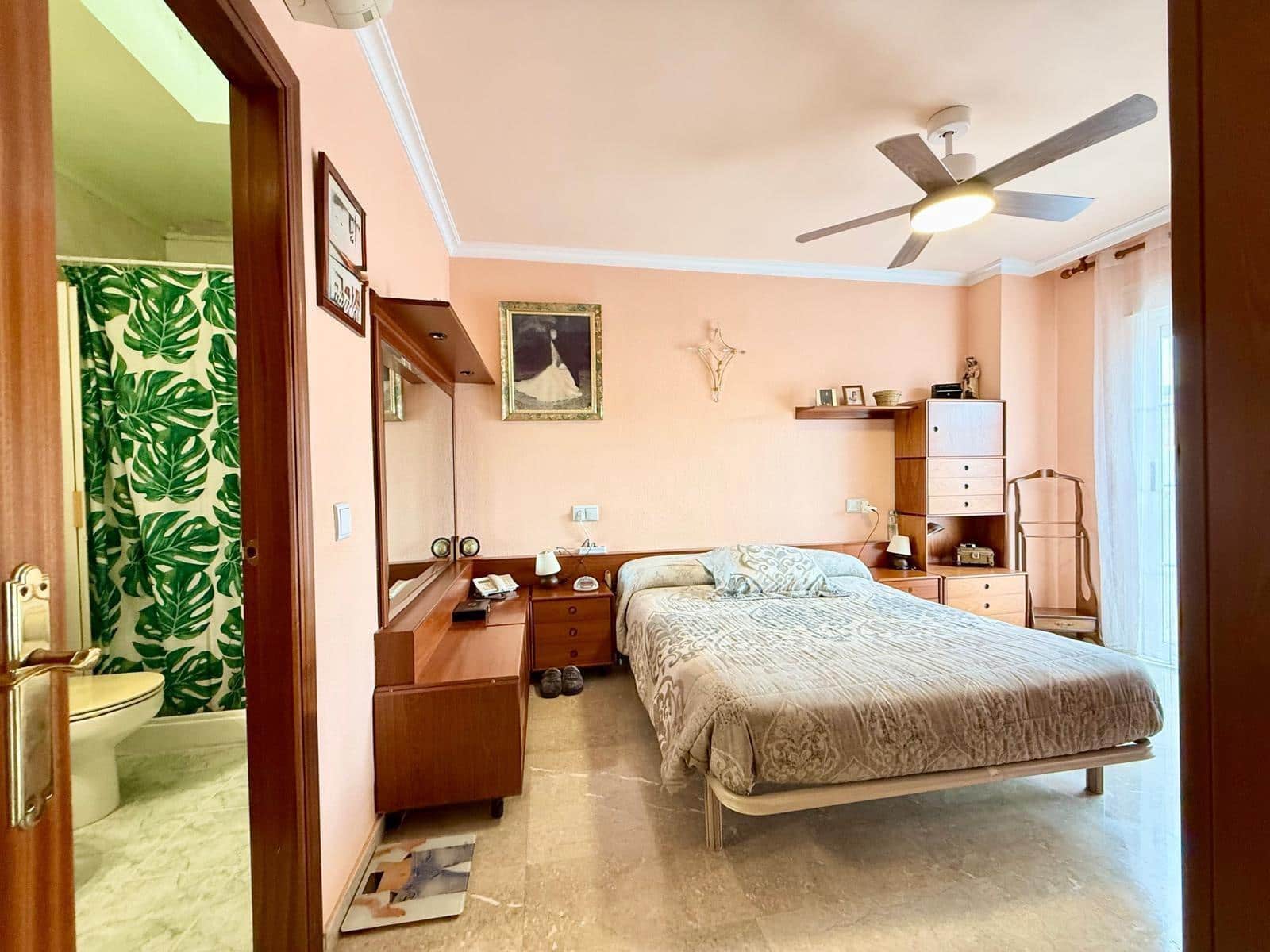 4 soveværelse Rækkehus til salg i Almeria by med garage - € 440.000 (Ref: 9468563)