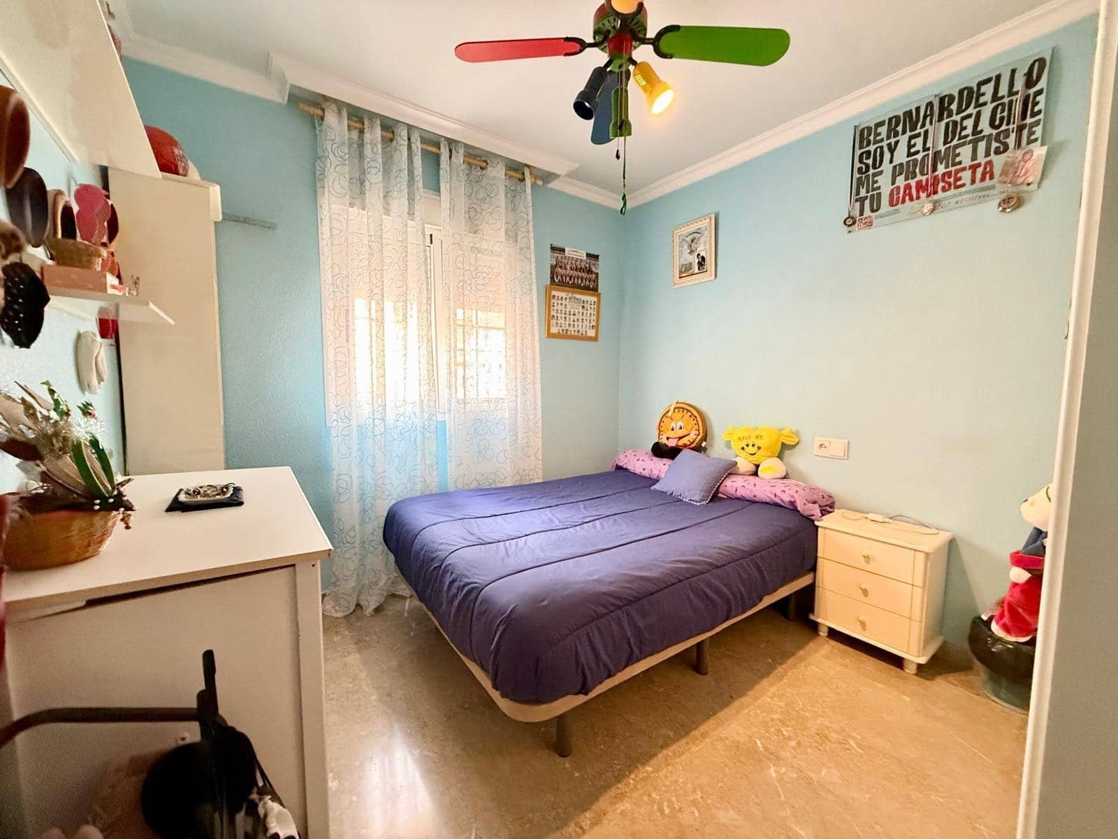 4 slaapkamer Rijtjeshuis te koop in Almeria stad met garage - € 399.000 (Ref: 9468563)