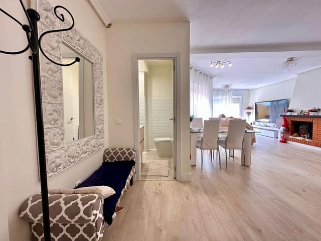 5 slaapkamer Rijtjeshuis te koop in La Envía Golf, Vícar - € 270.000 (Ref: 9491589)