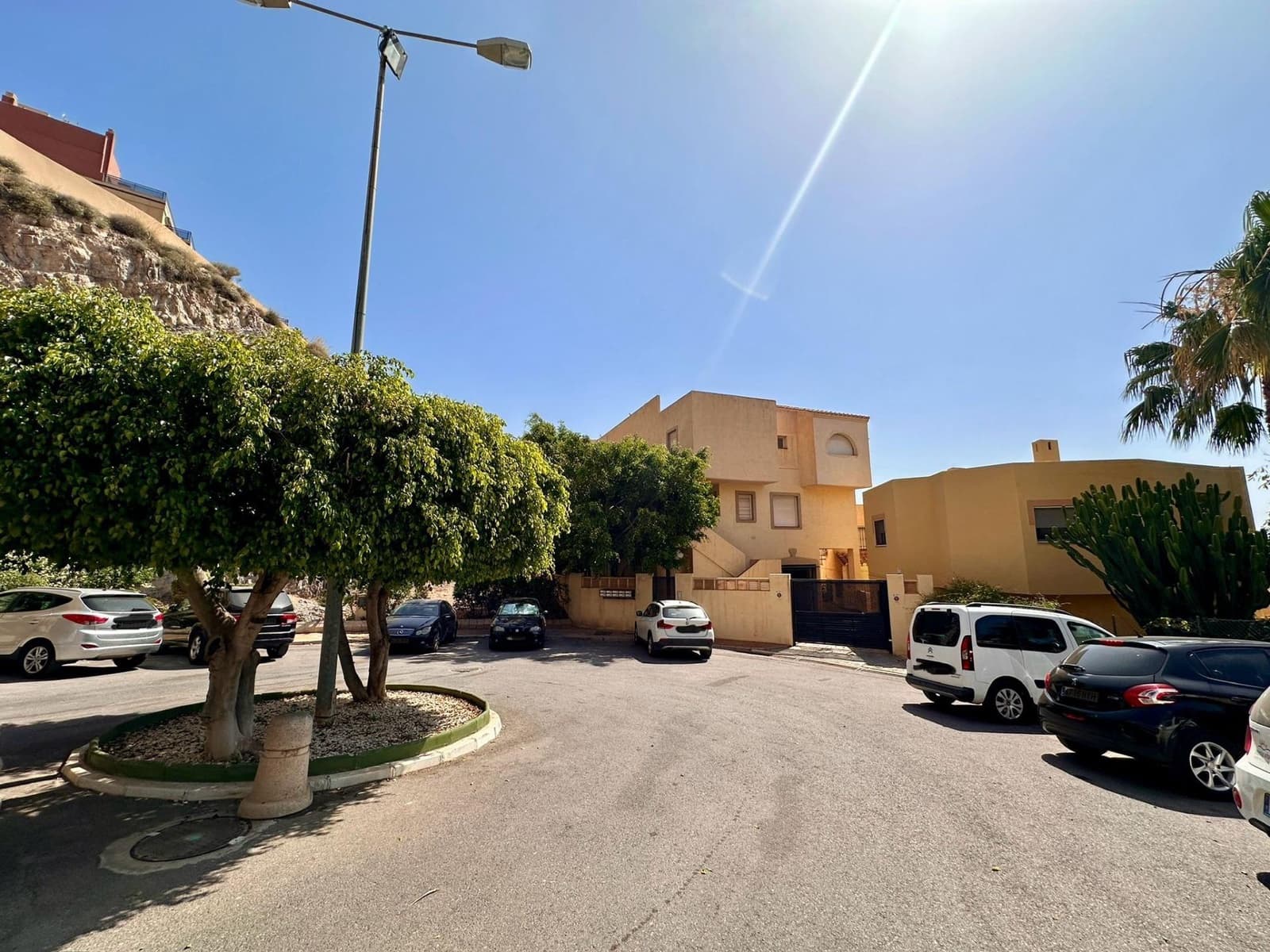 5 slaapkamer Rijtjeshuis te koop in La Envia Golf - € 270.000 (Ref: 9491589)