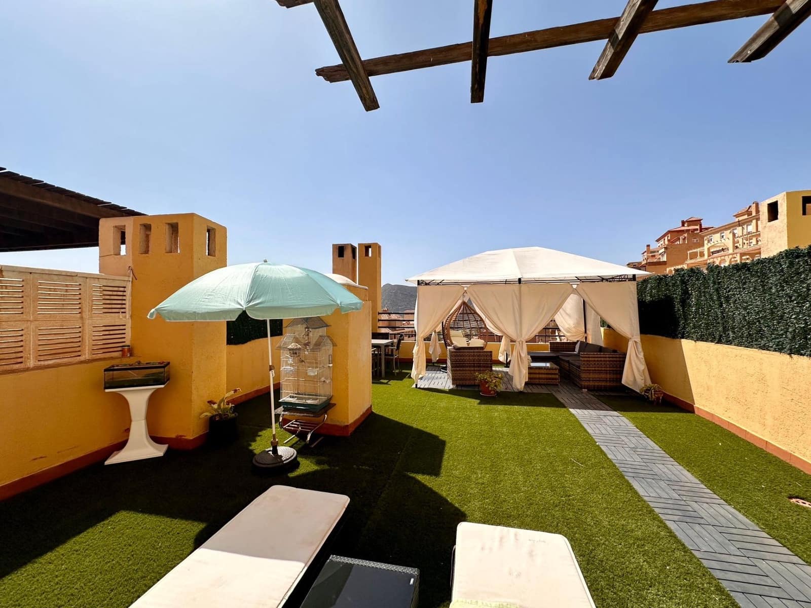 5 slaapkamer Rijtjeshuis te koop in La Envia Golf - € 270.000 (Ref: 9491589)