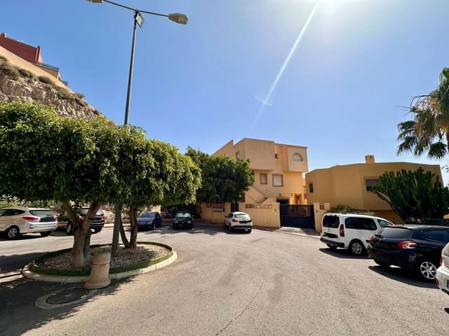 5 slaapkamer Rijtjeshuis te koop in La Envía Golf, Vícar - € 270.000 (Ref: 9491589)