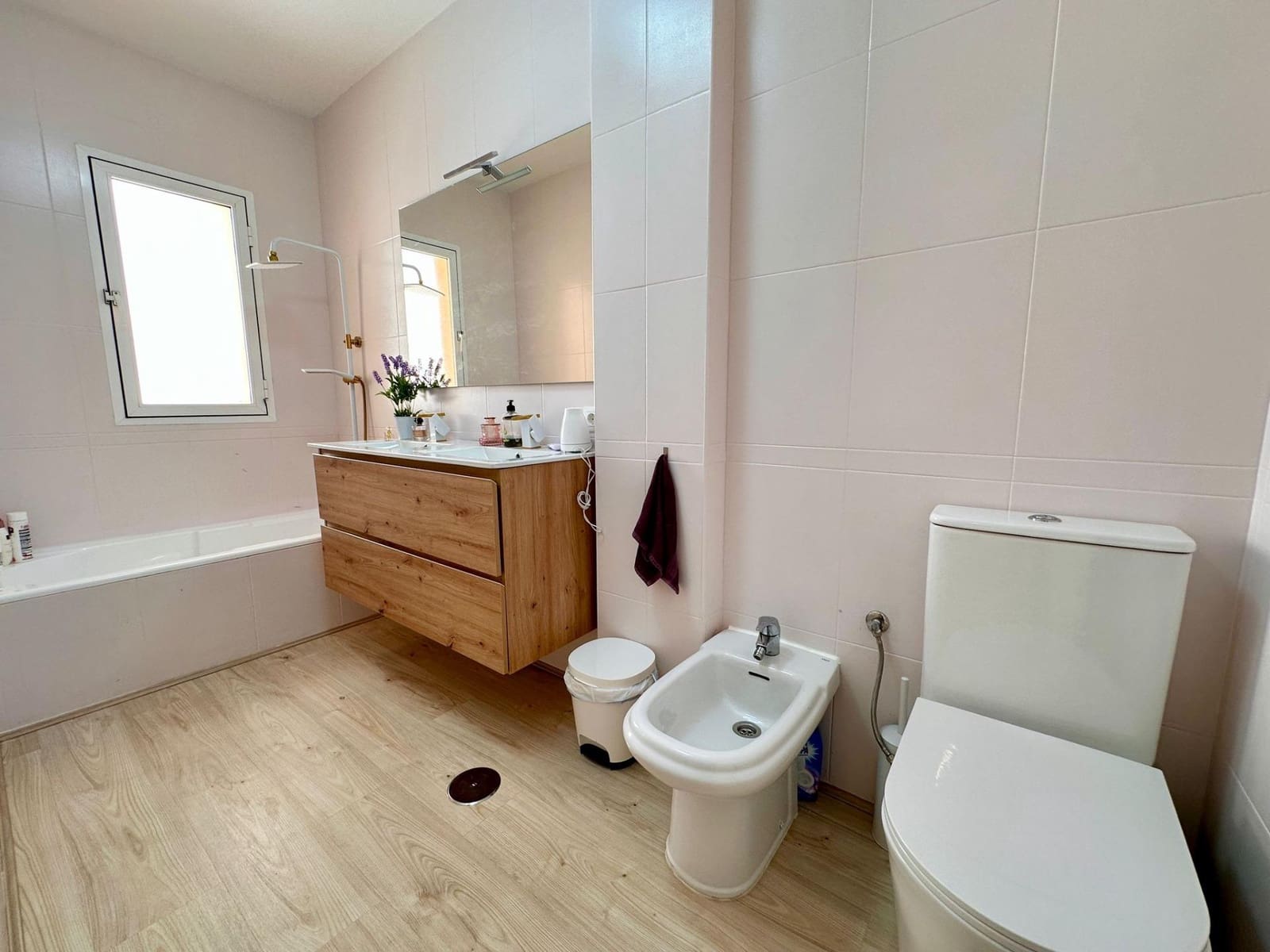 5 slaapkamer Rijtjeshuis te koop in La Envia Golf - € 270.000 (Ref: 9491589)