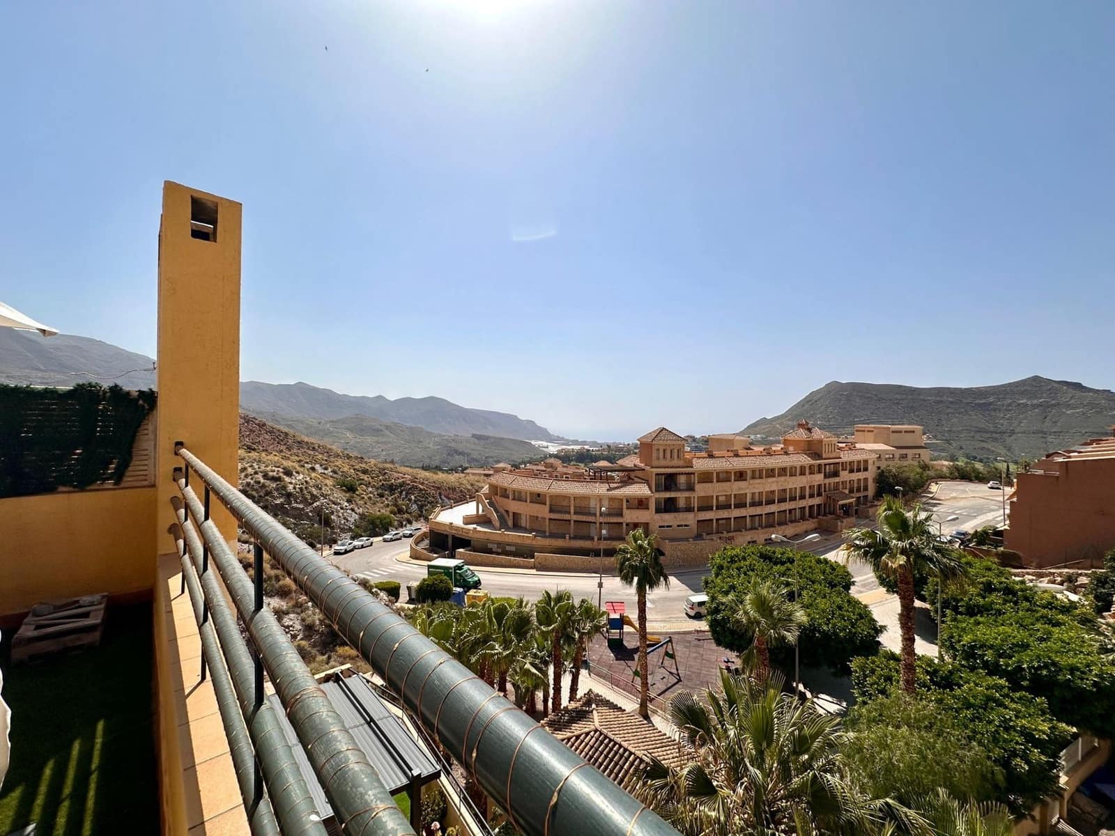 5 slaapkamer Rijtjeshuis te koop in La Envia Golf - € 270.000 (Ref: 9491589)