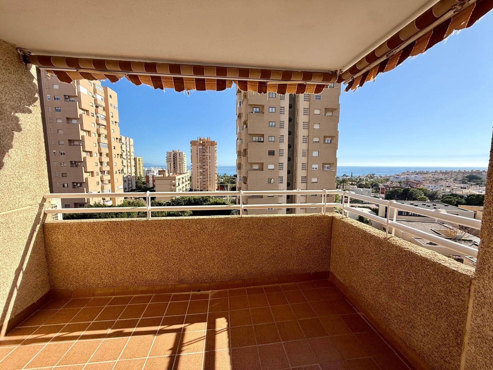 3 bedroom Flat for rent in Aguadulce (Almeria) with pool - € 800 (Ref: 9504444)