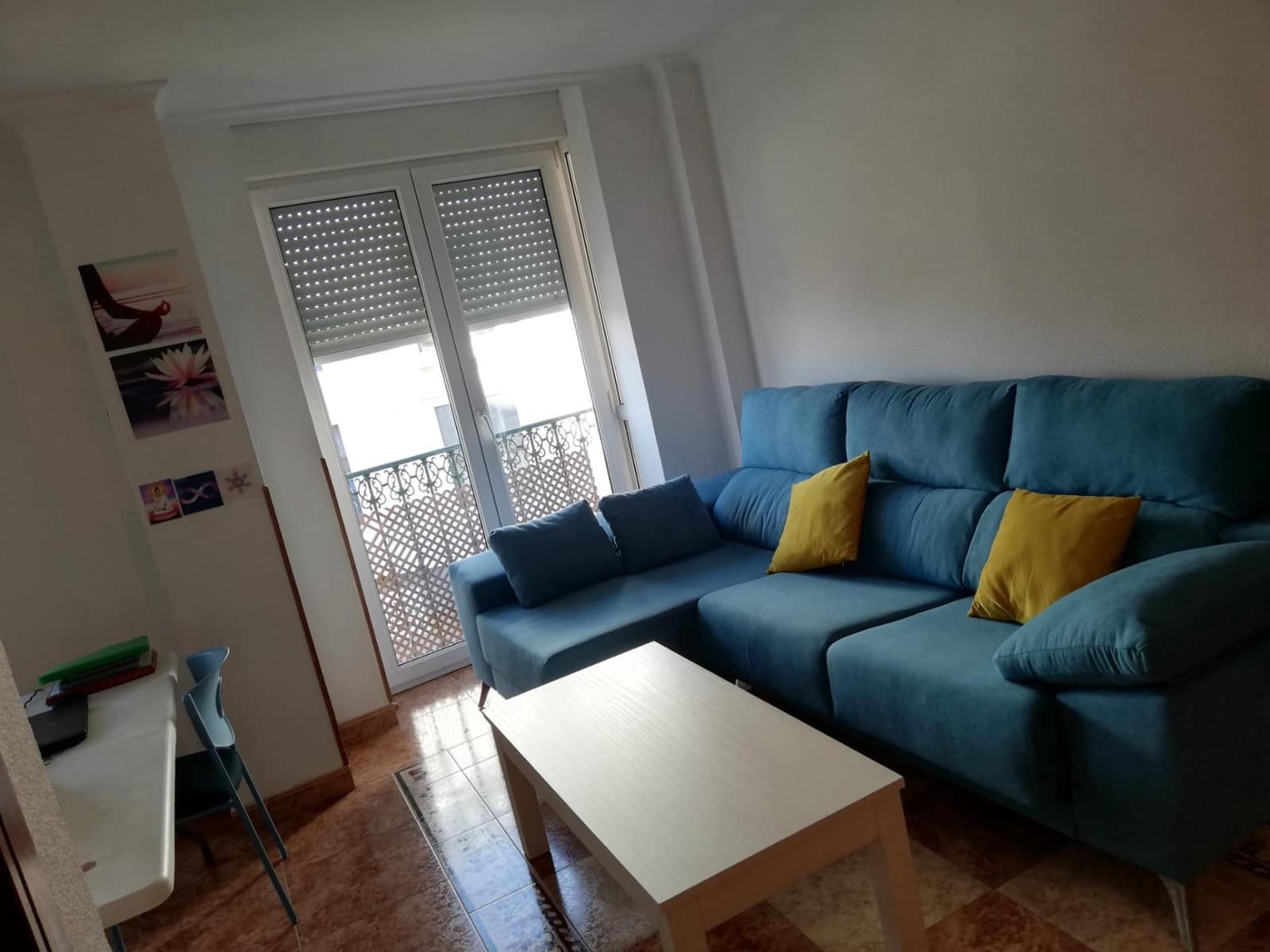 2 slaapkamer Flat te huur in Almeria stad - € 850 (Ref: 9504445)