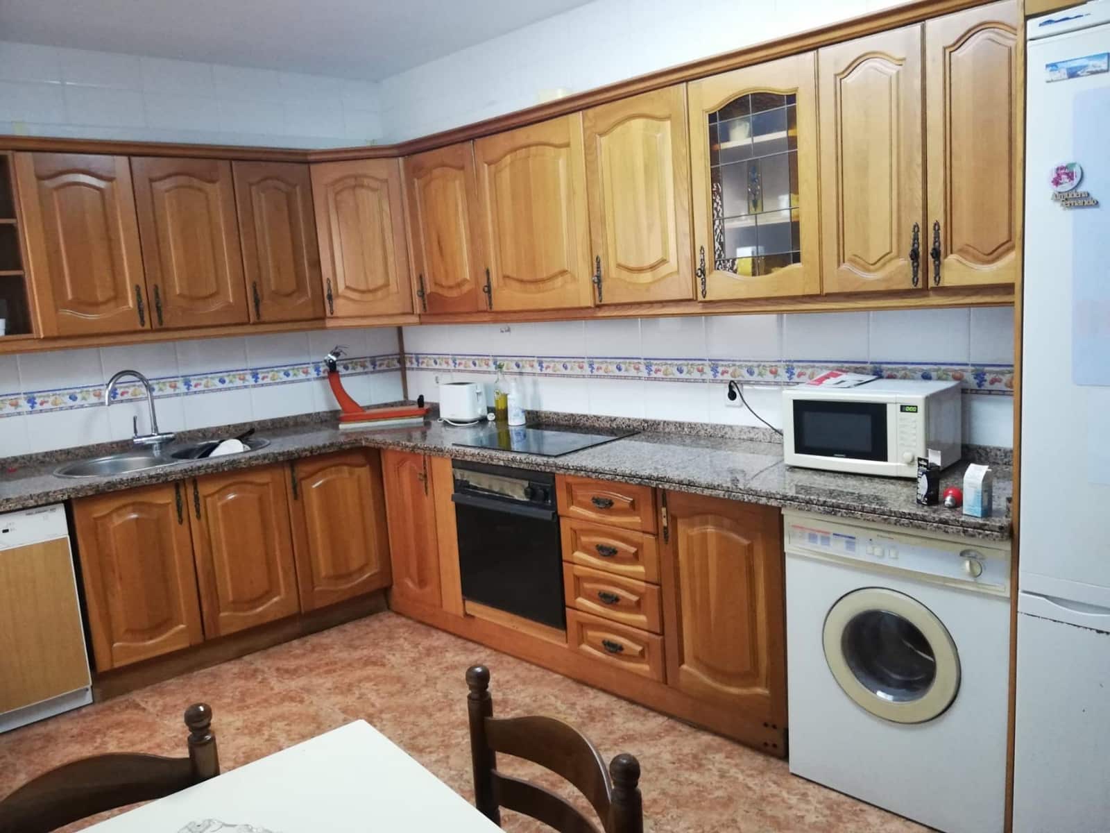 2 slaapkamer Flat te huur in Almeria stad - € 850 (Ref: 9504445)