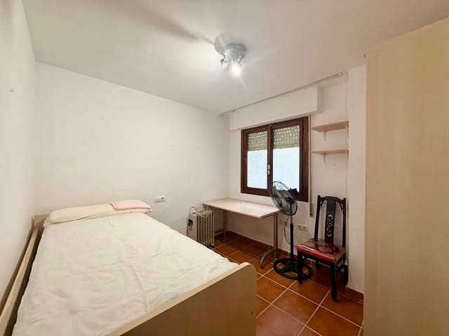 Piso de 3 habitaciones en Centro, Almería ciudad en venta - 229.000 € (Ref: 9513527)