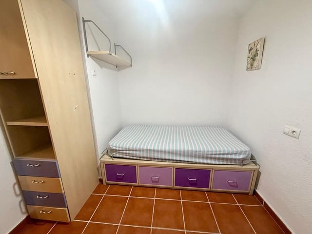 Piso de 3 habitaciones en Centro, Almería ciudad en venta - 229.000 € (Ref: 9513527)