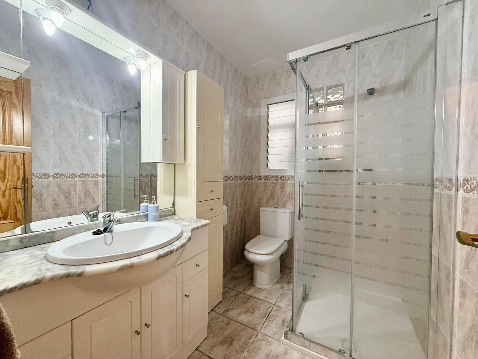 Piso de 3 habitaciones en Almería ciudad en venta - 229.000 € (Ref: 9513527)