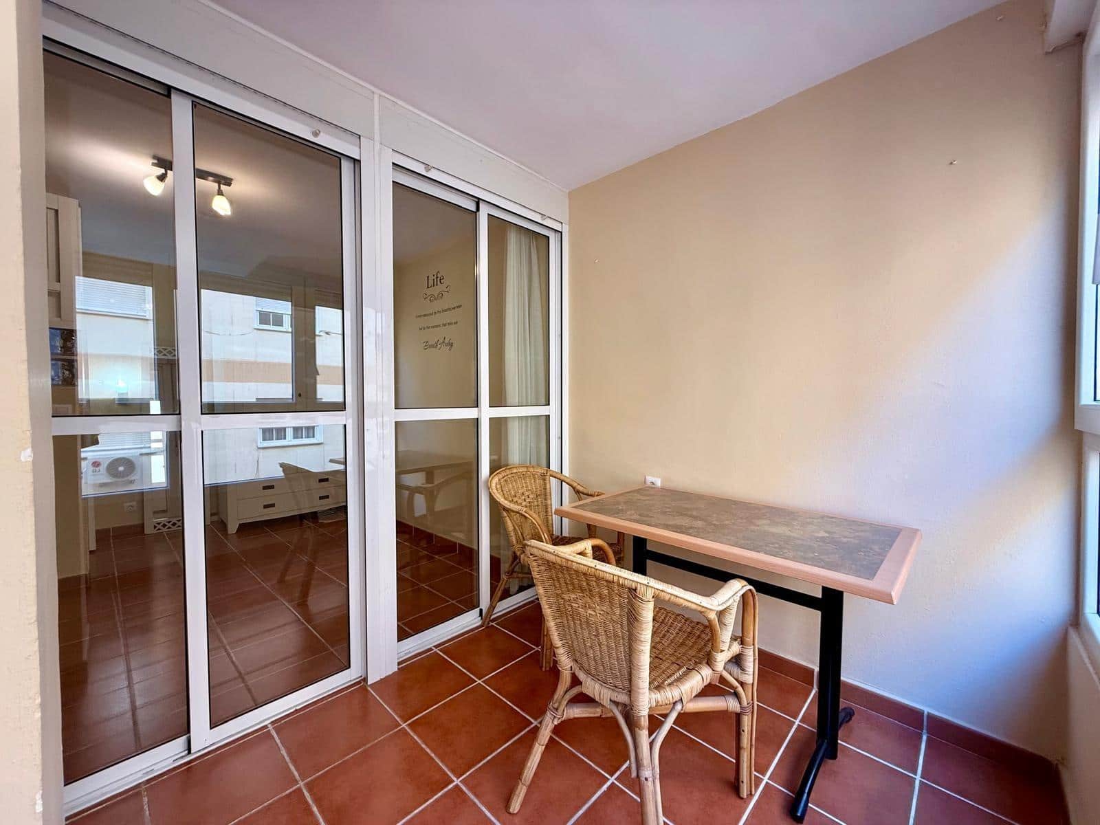 Piso de 3 habitaciones en Almería ciudad en venta - 229.000 € (Ref: 9513527)