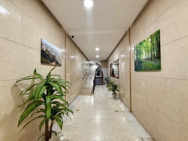 3 makuuhuone Asunto myytävänä paikassa Centro, Almería kaupunki - 198 000 € (Ref: 9513527)