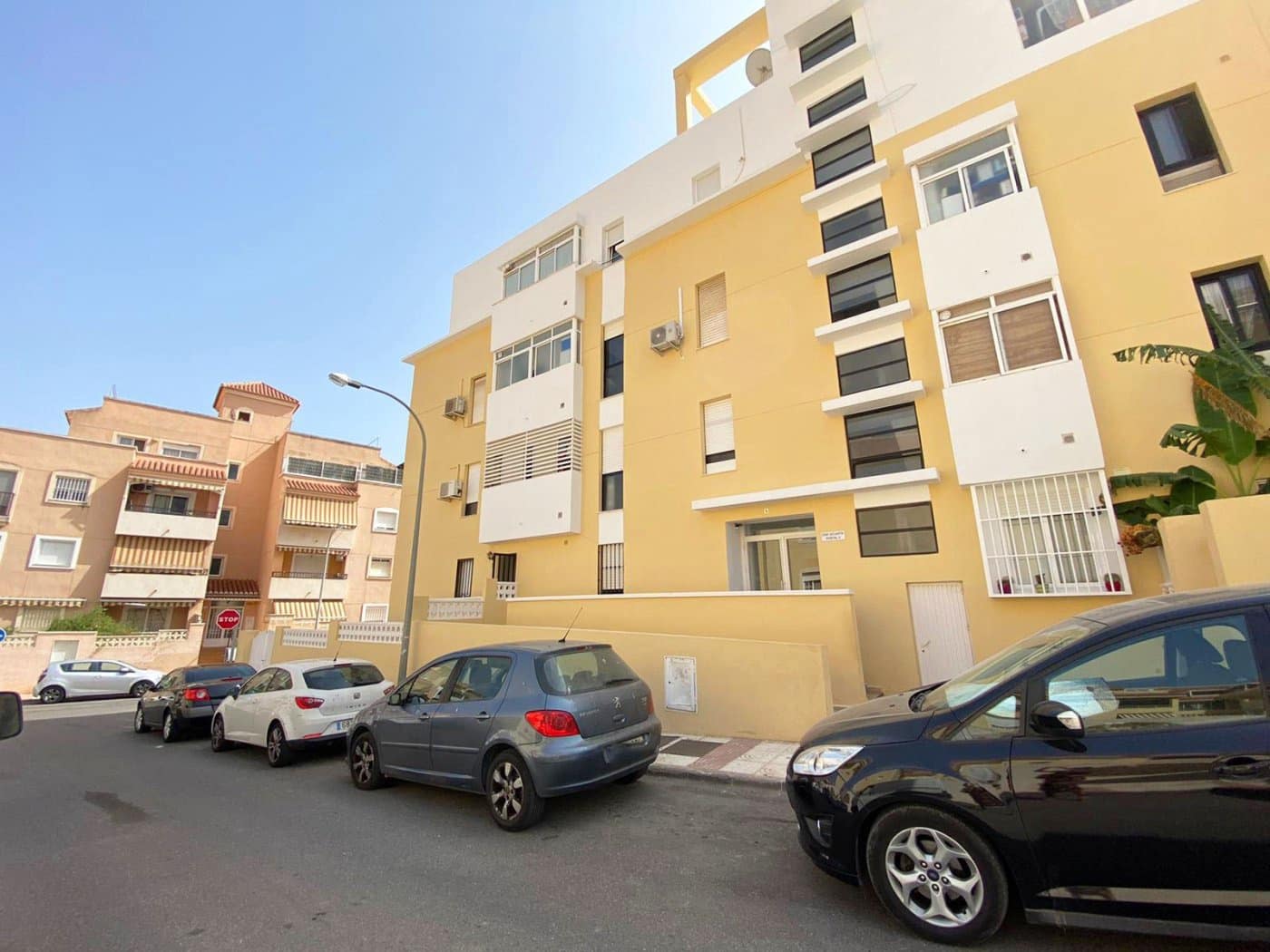 3 bedroom Flat for sale in Aguadulce (Almeria) with pool garage - € 190,000 (Ref: 9524462)