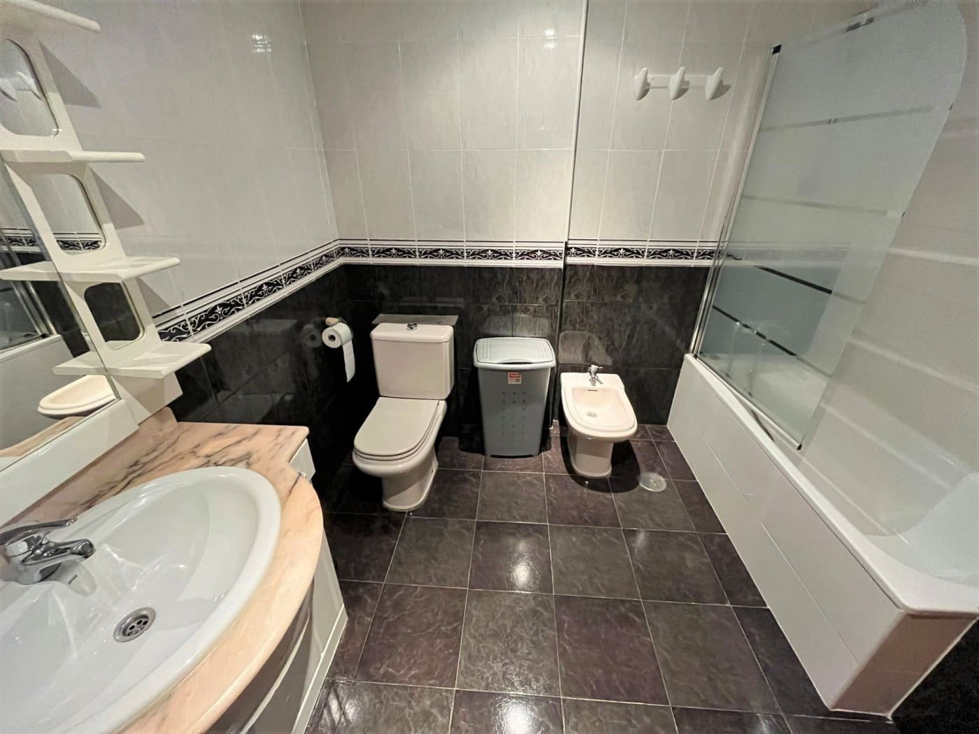 3 bedroom Flat for sale in Aguadulce (Almeria) with pool garage - € 190,000 (Ref: 9524462)