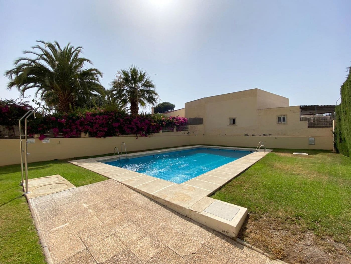 3 bedroom Flat for sale in Aguadulce (Almeria) with pool garage - € 190,000 (Ref: 9524462)