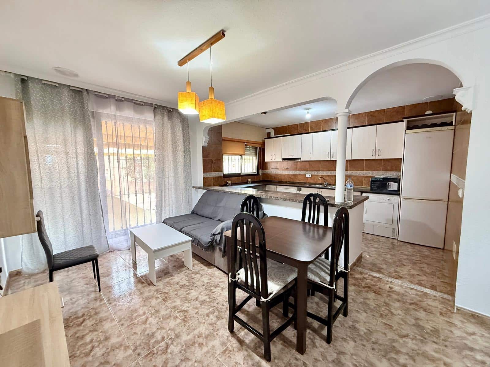 Piso de 3 habitaciones en Aguadulce (Almeria) en alquiler con piscina - 750 € (Ref: 9524462)