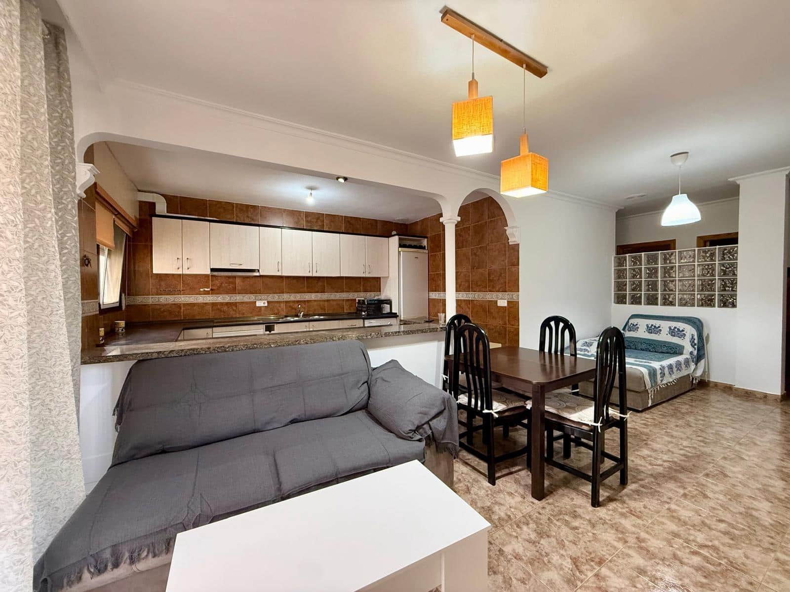 Piso de 3 habitaciones en Aguadulce (Almeria) en alquiler con piscina - 750 € (Ref: 9524462)