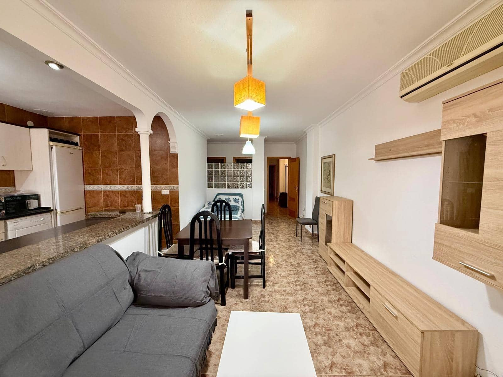 Piso de 3 habitaciones en Aguadulce (Almeria) en alquiler con piscina - 750 € (Ref: 9524462)