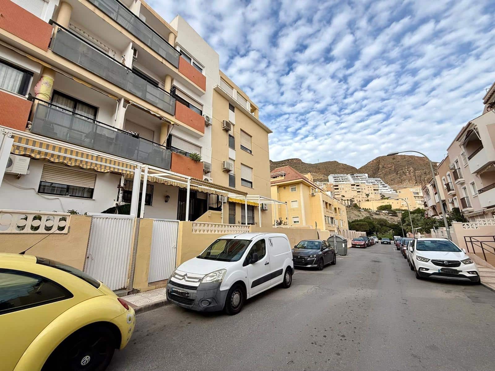 Piso de 3 habitaciones en Aguadulce (Almeria) en alquiler con piscina - 750 € (Ref: 9524462)