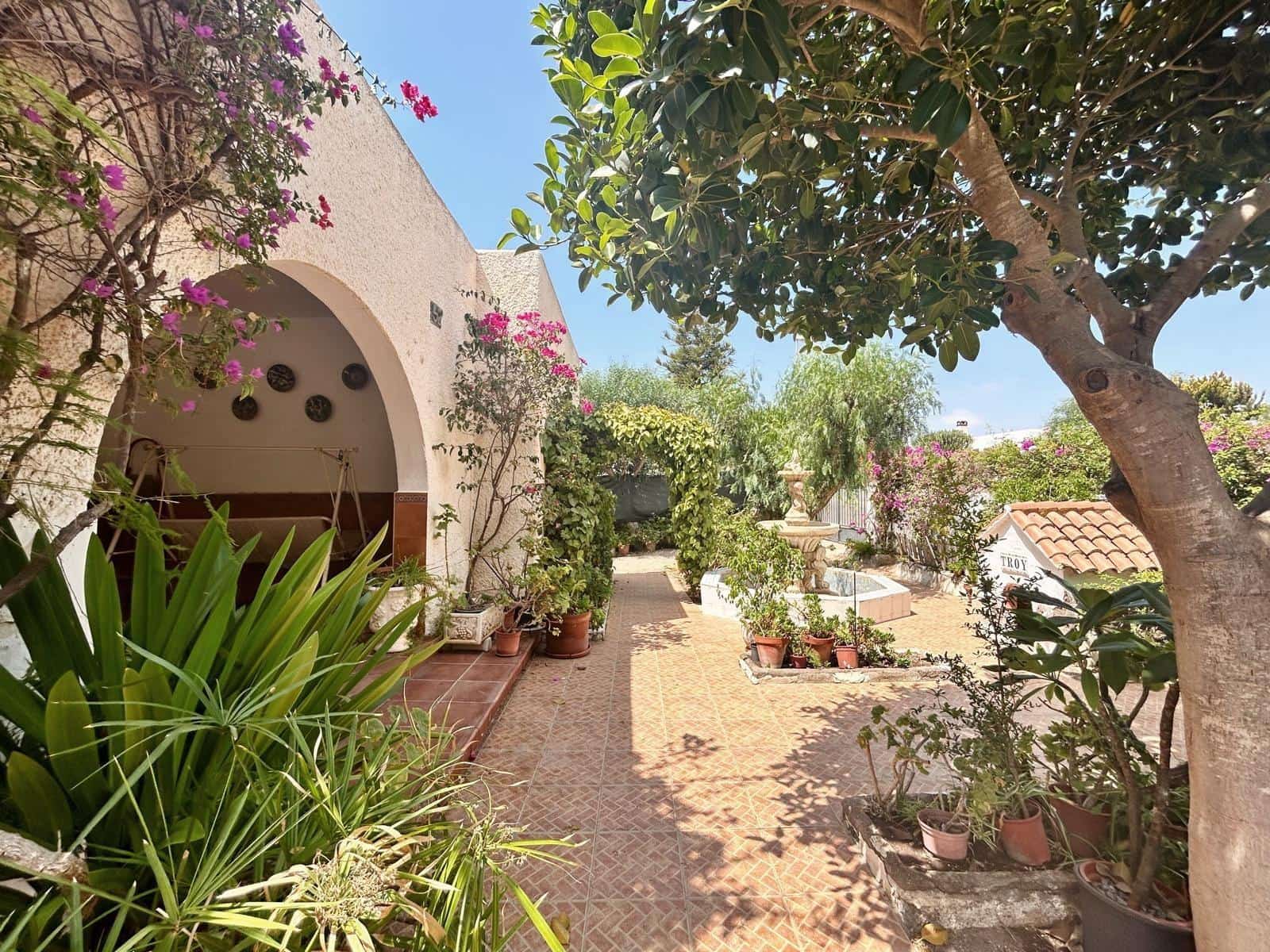 2 soveværelse Villa til salg i Retamar med swimmingpool garage - € 350.000 (Ref: 9527836)