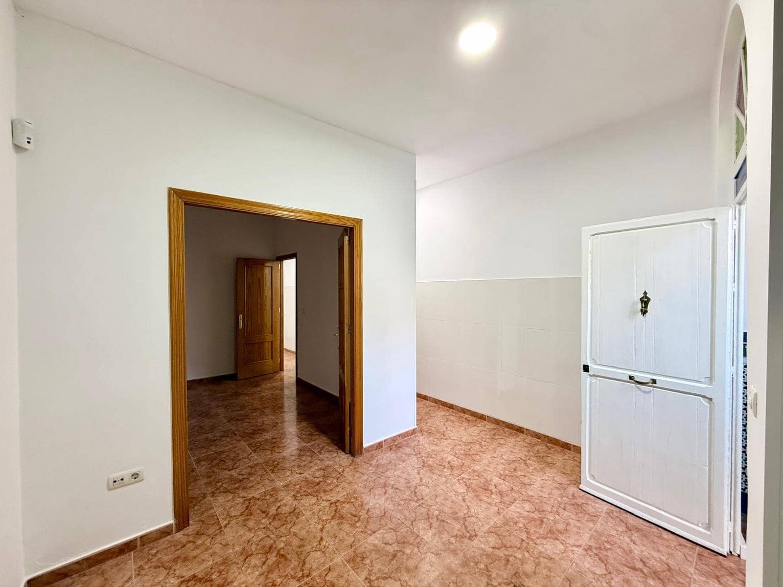 3 sovrum Hus att hyra i Almeria stad - 650 € (Ref: 9534062)